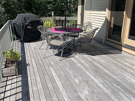 Extra spacious deck