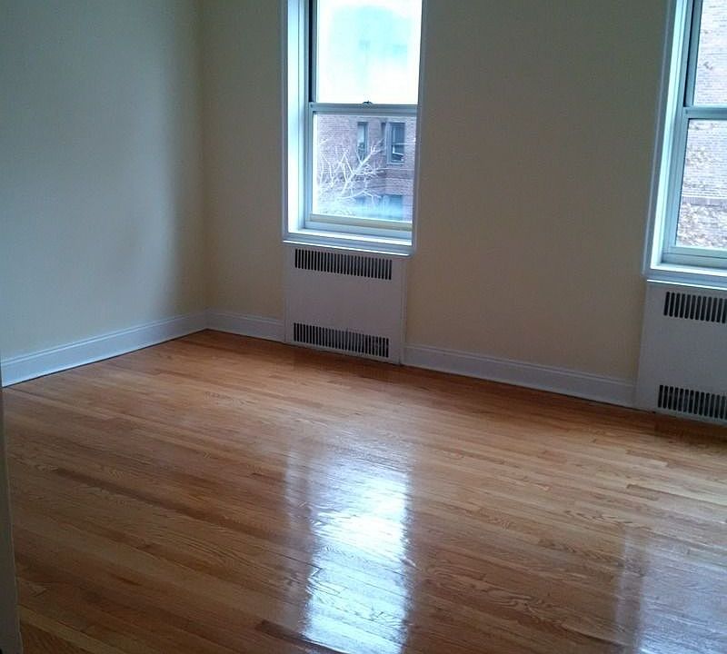 2nd image of 7272 112th St APT 5K