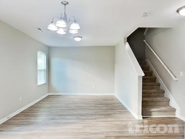1110 Langston Dr — Photo 5