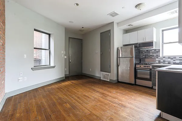 Rented by Brooklyn Group | media 8