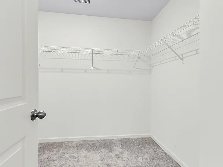 424 Pender Woods Dr — Photo 37