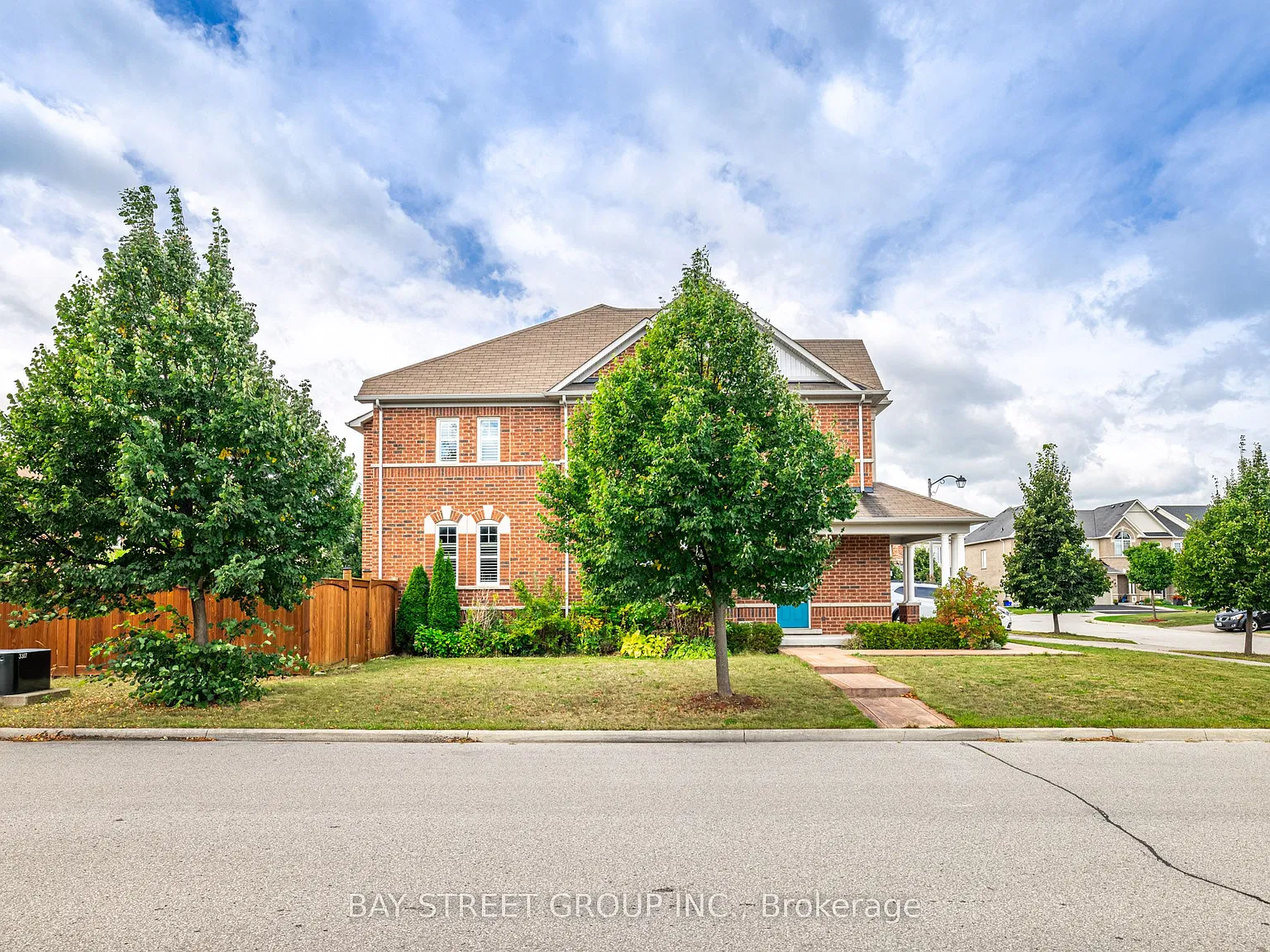 3 bed, $3,300 — Photo 3