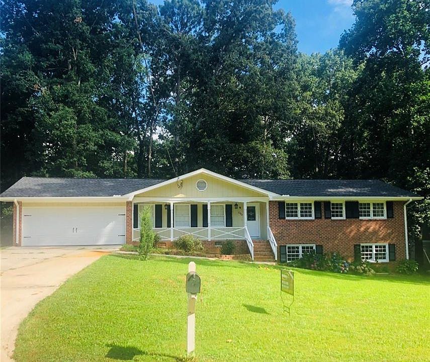 1st image of 2292 Plantation Ct