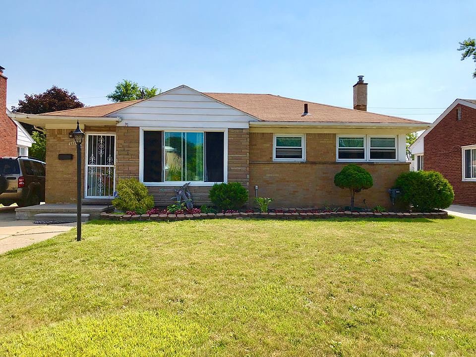 1st image of 28904 Kaufman St