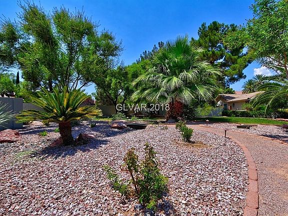 Mature front landscape - professionally designed setting