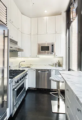 Rented by Brown Harris Stevens | media 16