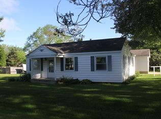 1096 W Schumacher Ave, Flint, MI
