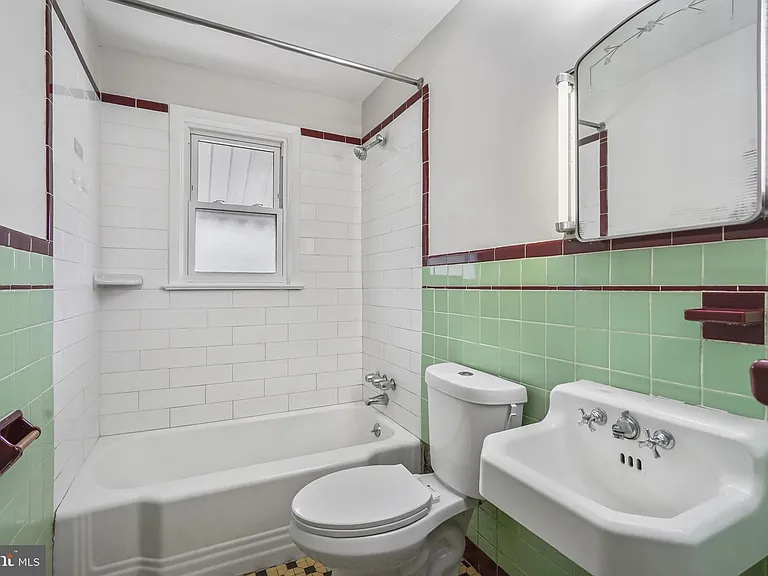1125 Parkway Ave — Photo 13