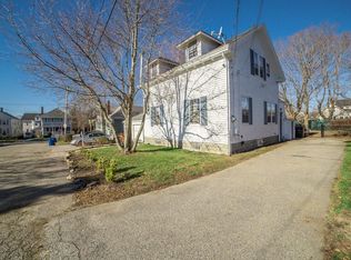 6 Annandale Ter, Newport, RI 02840