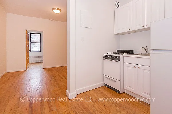 Rented by Copperwood Real Estate | media 18