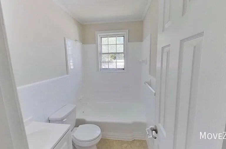 412 Hamby St — Photo 31