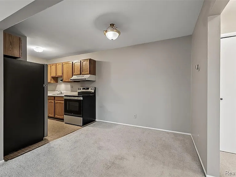 803 Plate St #207 — Photo 11