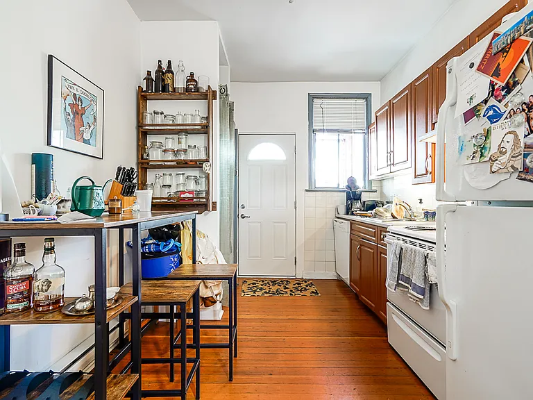 3744 Main St #2 — Photo 7