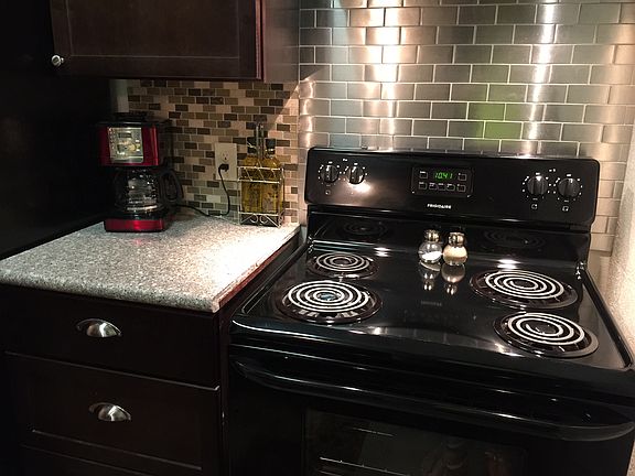 4th image of 7001 Crosstimbers Ln