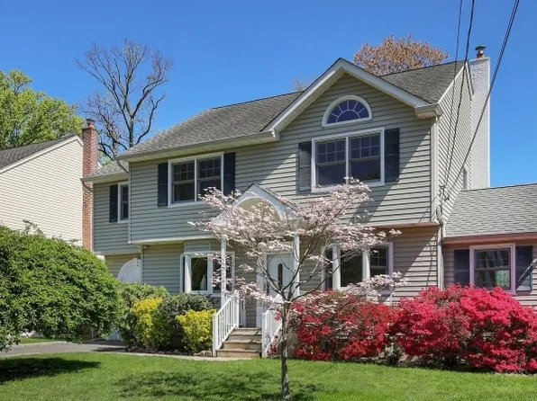 221 Ayliffe Ave, Westfield Town, NJ 07090