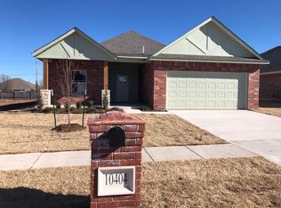 10404 Glover River Dr, Yukon, OK 73099