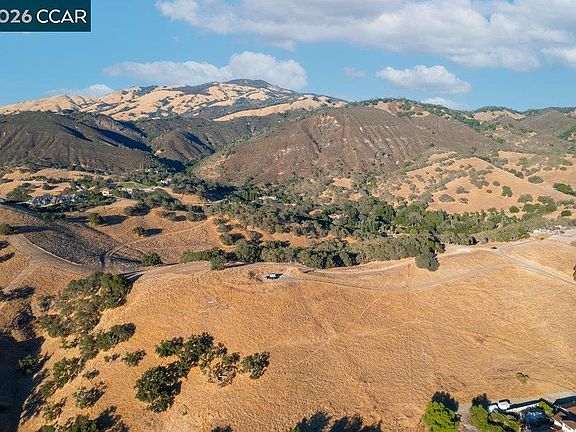 3rd image of 2300 Caballo Ranchero Dr