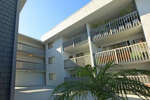 5025 E Pacific Coast Hwy — Photo 10