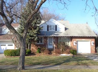 230 E 271st St, Euclid, OH