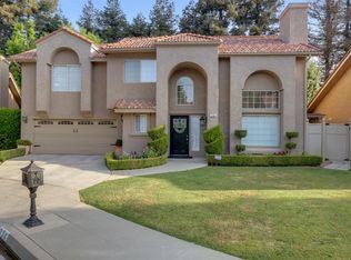 336 E Lindbrook Ln, Fresno, CA