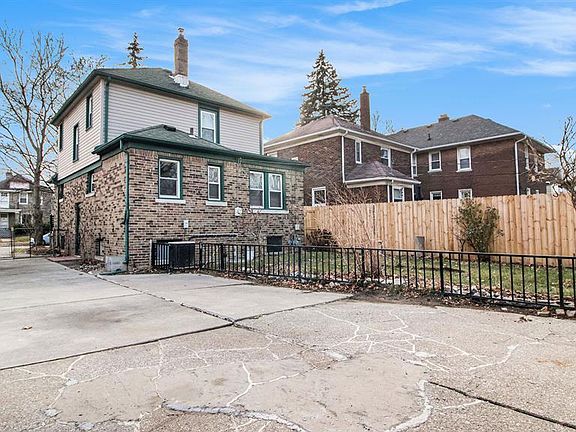 4th image of 292 Emmons Blvd