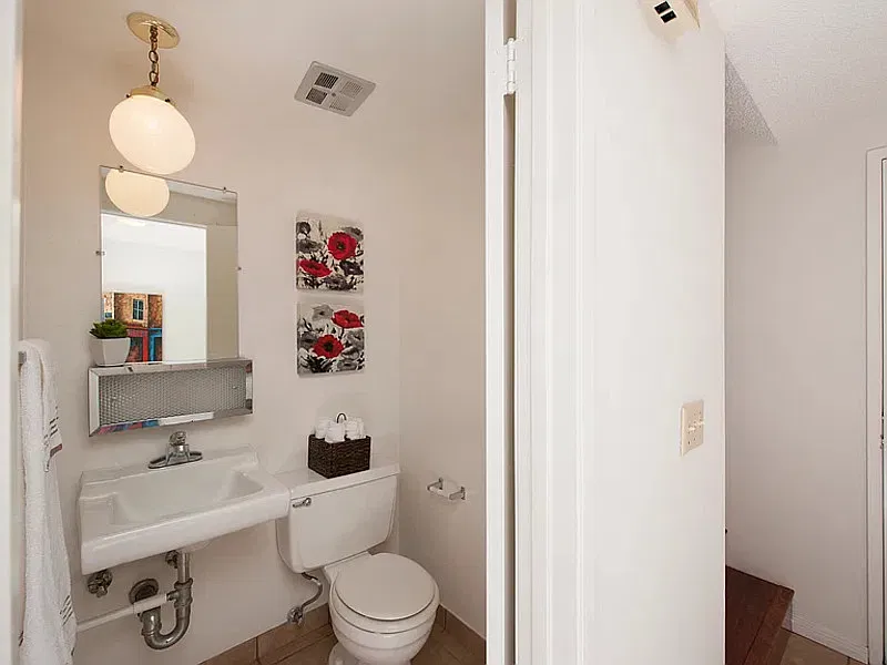 2 bed, 2.0 bath, 943 sqft, $1,721 — Photo 3