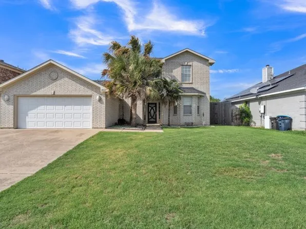 4024 Busch Gardens Dr, Fort Worth, TX 76123