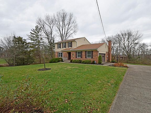 2nd image of 4985 Briarwood Ln