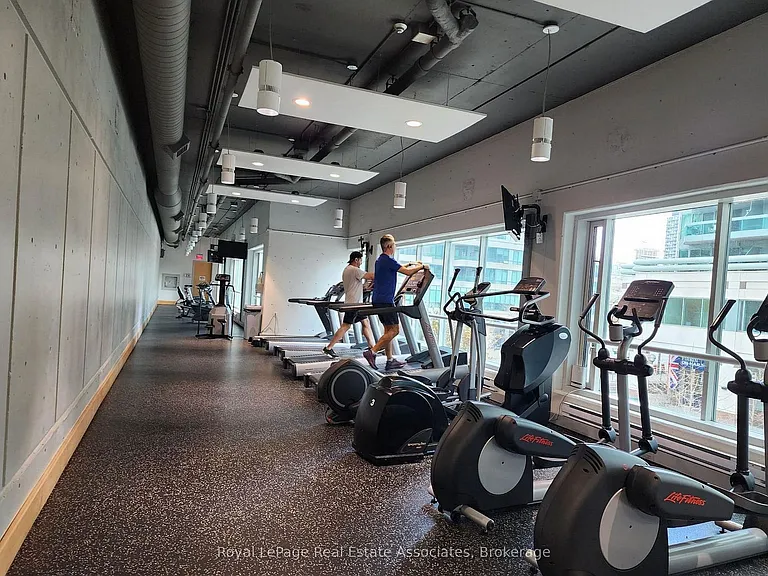 10 Yonge St #507 — Photo 16
