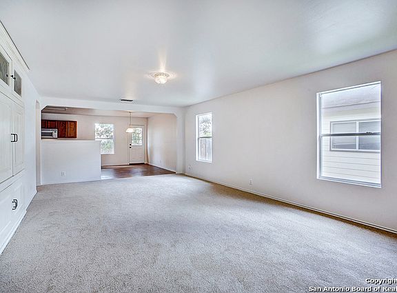4th image of 229 Jordan Pl