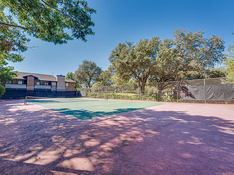 Southern Oaks — Photo 34