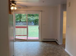 17 Main St #3, Hooksett, NH 03106