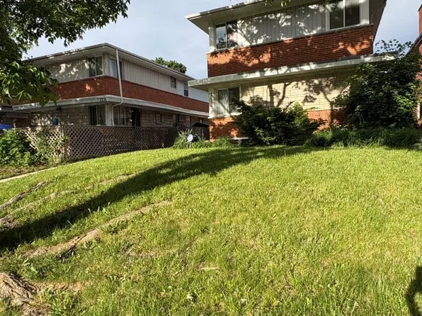1727 McDaniel Ave #A, Evanston, IL 60201