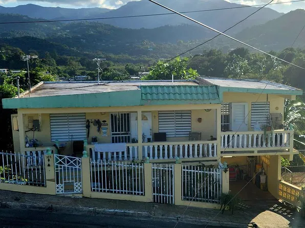 Villa Angelina Calle, Luquillo, PR 00773