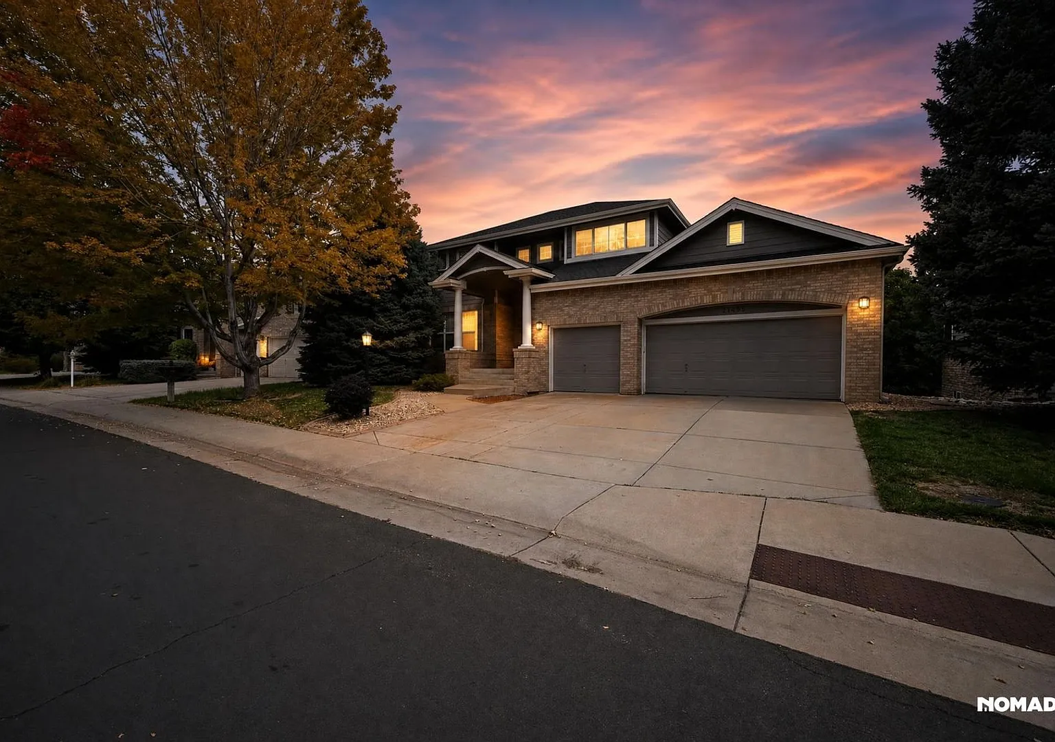 Spacious 5BR House in Aurora — Photo 1