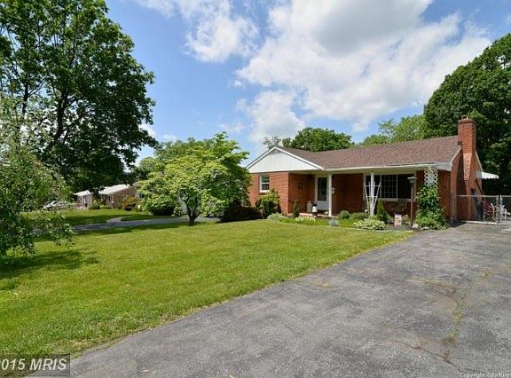 4th image of 1407 Sherman Ave