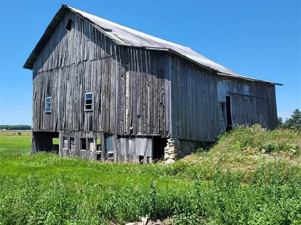 2823 Dobleski Rd, Elmira, MI 49730