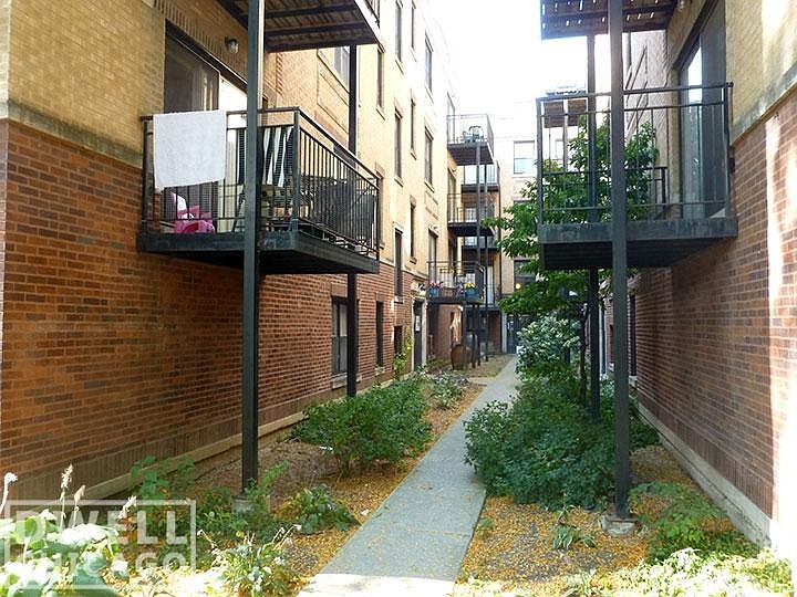 1st image of 4218 N Whipple St #2E