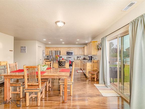 5th image of 175 Mammoth Fork Dr