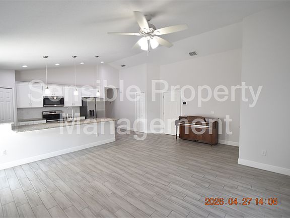 4th image of 9304 N 20th St