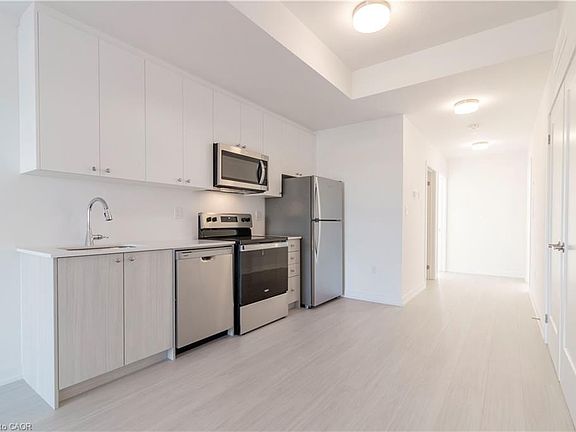 2nd image of 25 Palace St #P10