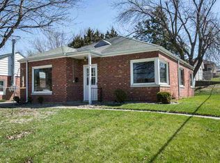 2000 Morningview Rd, Dubuque, IA 52001