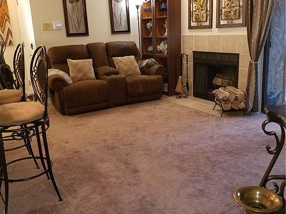 2nd image of 1209 Calico Ln APT 2411