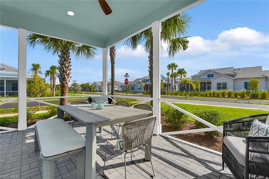 2 bed, 2.0 bath, 1387 sqft, $9,250 — Photo 3