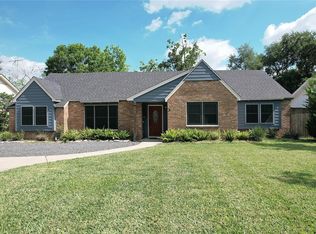 226 Driftwood Dr, Seabrook, TX 77586