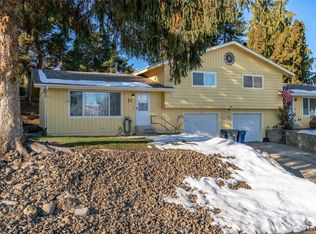 1100 Vista Pl APT D, Wenatchee, WA 98801