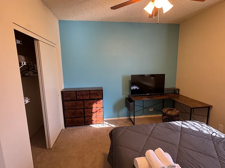 3728 N Copenhagen Dr — Photo 25