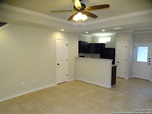 5th image of 7038 Lakeview Dr Unit 102