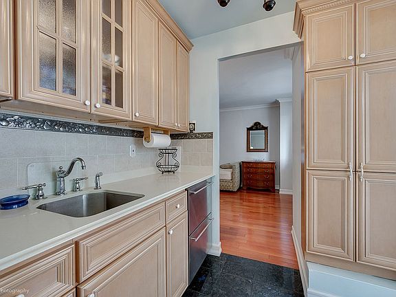 2nd image of 52-30 39th Dr APT 4K