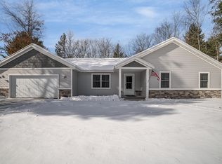 310 White Fawn Ct, Prudenville, MI 48651